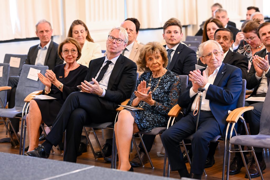 Staatsempfang und Festakt zum 20-jährigen Jubiläum der Stiftung Bayerische Gedenkstätten
am 19.06.2023 im Max-Joseph-Saal der Residenz München